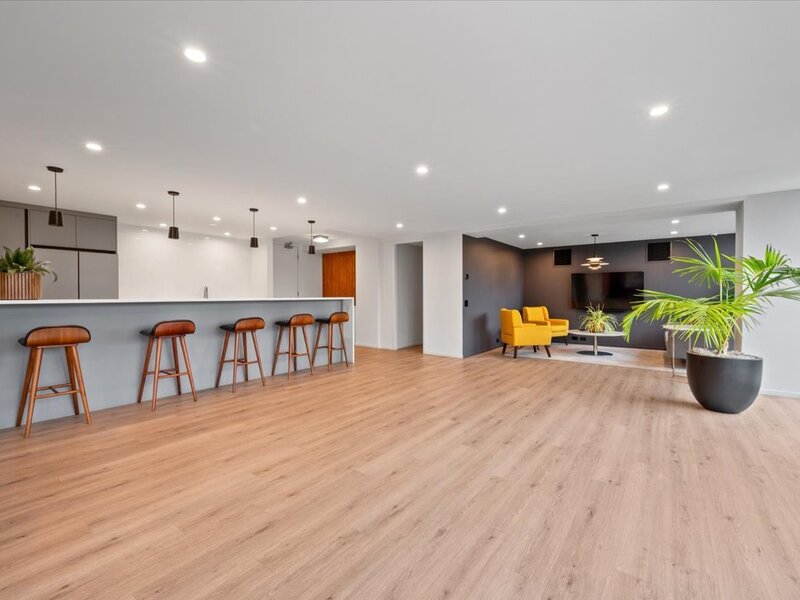 330 W Diversey Parkway Chicago IL 60657