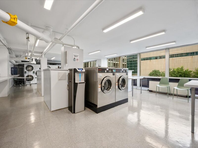 330 W Diversey Parkway Chicago IL 60657