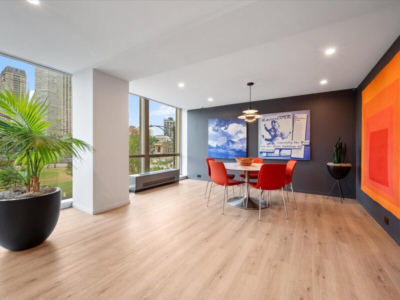 330 W Diversey Parkway Chicago IL 60657
