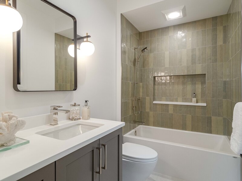 1907 W Cuyler Avenue Chicago IL 60613
