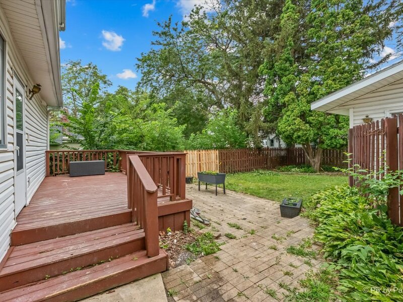 1614 S Carroll Avenue Freeport IL 61032