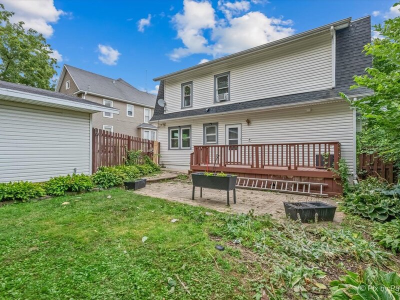 1614 S Carroll Avenue Freeport IL 61032