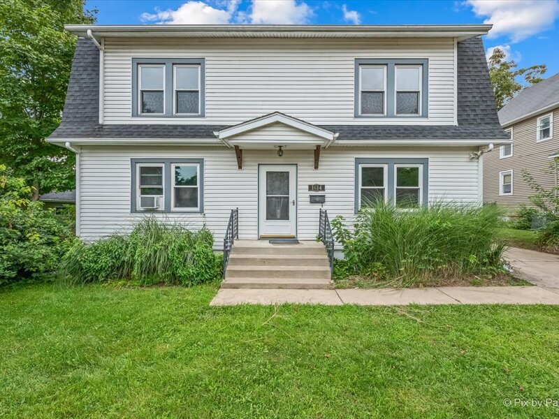 1614 S Carroll Avenue Freeport IL 61032