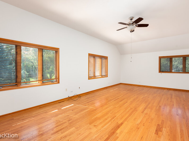 6 Potomac Court Bolingbrook IL 60440