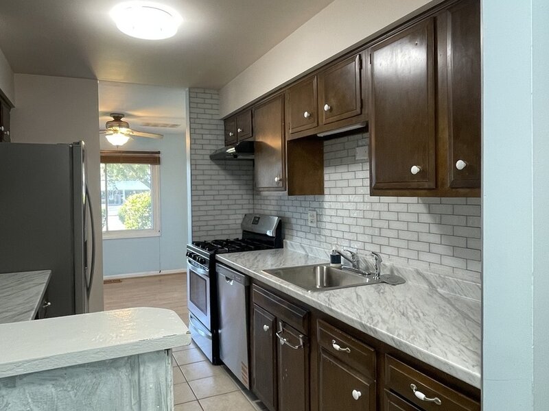 3018 Roberts Drive Woodridge IL 60517