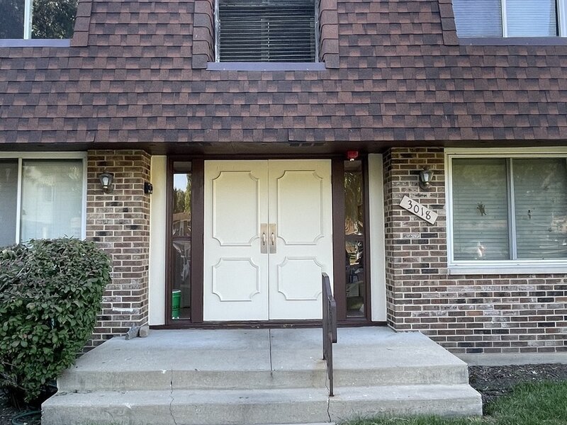 3018 Roberts Drive Woodridge IL 60517