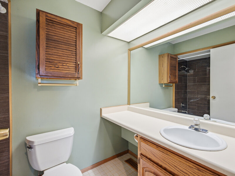3018 Roberts Drive Woodridge IL 60517