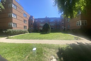 Photo of 2637 W Fitch Avenue Chicago IL 60645 Unit 1E