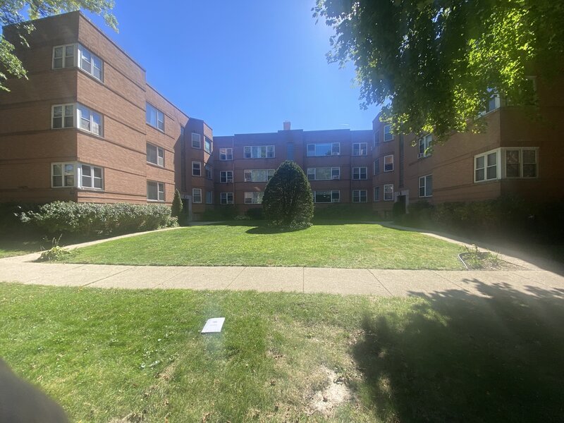 2637 W Fitch Avenue Chicago IL 60645