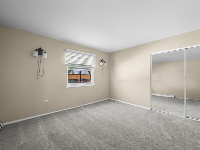 765 Grove Drive Buffalo Grove IL 60089