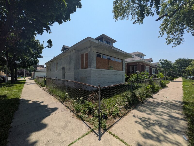 8001 S Laflin Street Chicago IL 60620