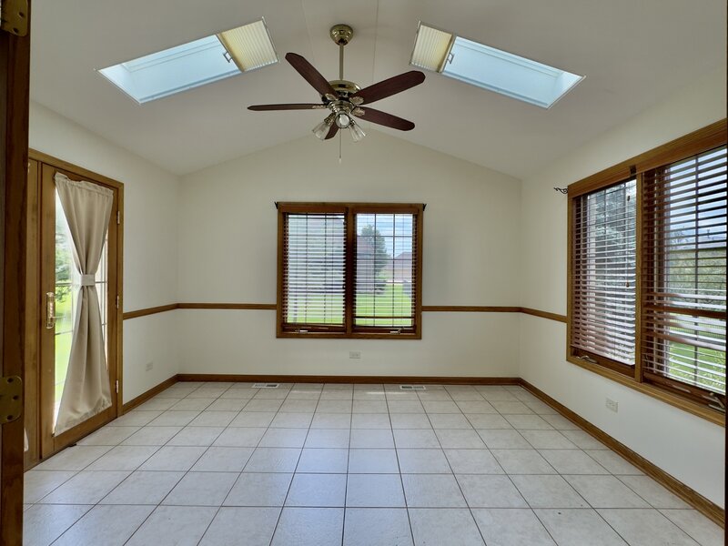 10433 Amber Lane Orland Park IL 60467