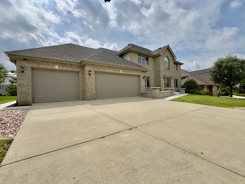 10433 Amber Lane Orland Park IL 60467