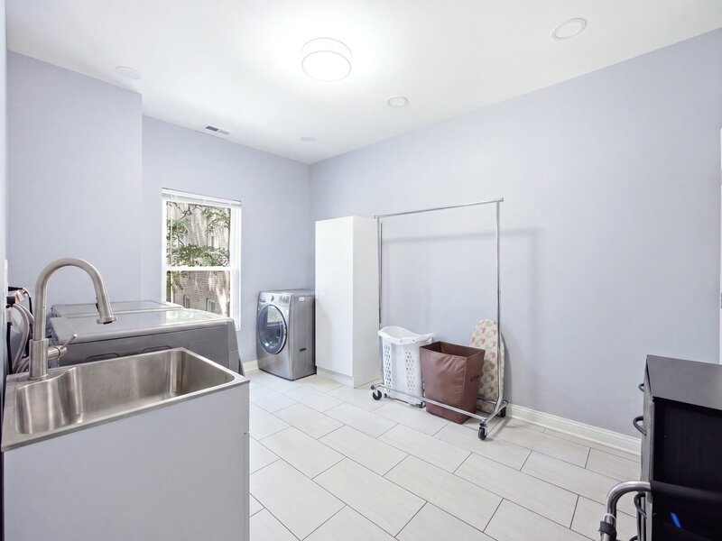218 N Mason Avenue Chicago IL 60644