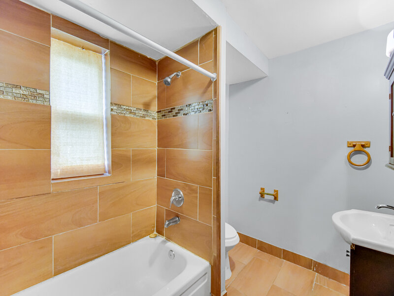 505 154th Place Calumet City IL 60409