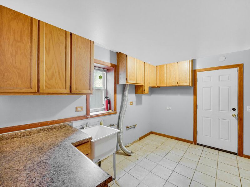 505 154th Place Calumet City IL 60409