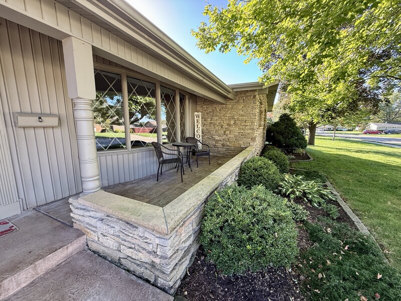 143 Joanne Lane Rochelle IL 61068