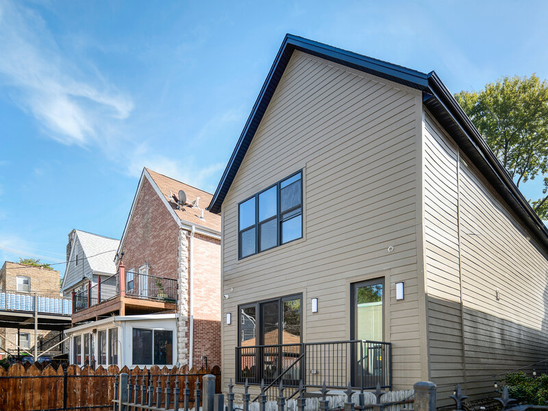 2520 W Shakespeare Avenue Chicago IL 60647