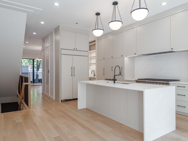 1625 W Julian Street Chicago IL 60622