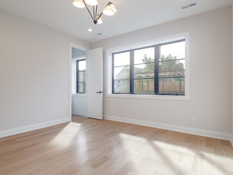 1625 W Julian Street Chicago IL 60622
