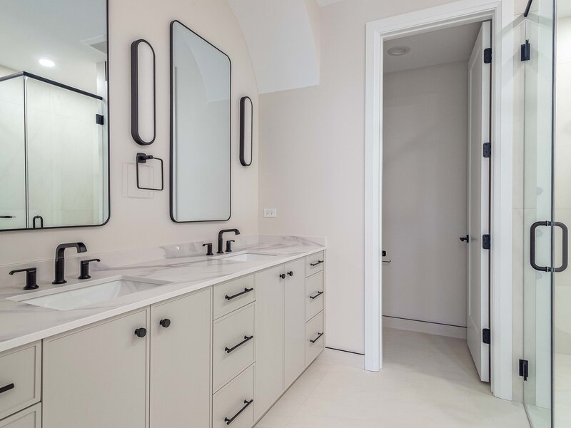 1625 W Julian Street Chicago IL 60622