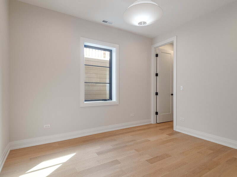 1625 W Julian Street Chicago IL 60622