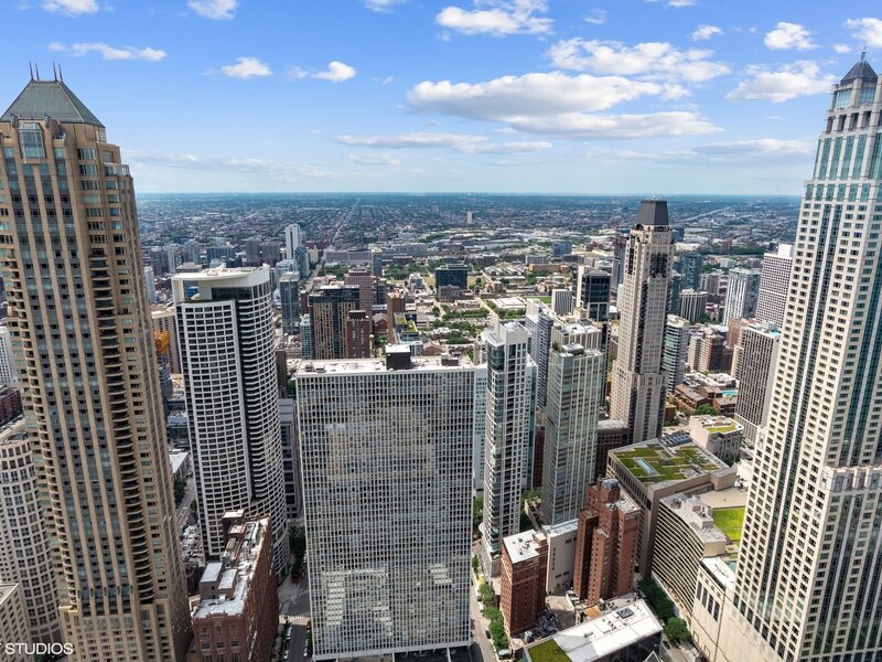180 E Pearson Street Chicago IL 60611