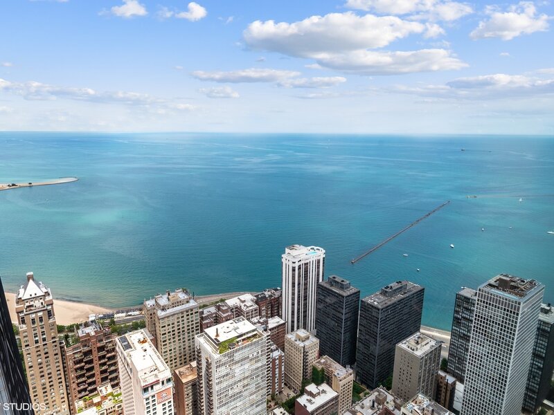 180 E Pearson Street Chicago IL 60611