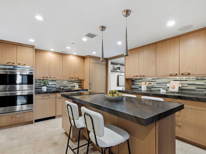180 E Pearson Street Chicago IL 60611