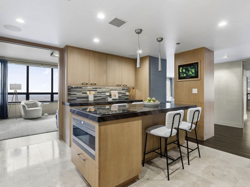 180 E Pearson Street Chicago IL 60611