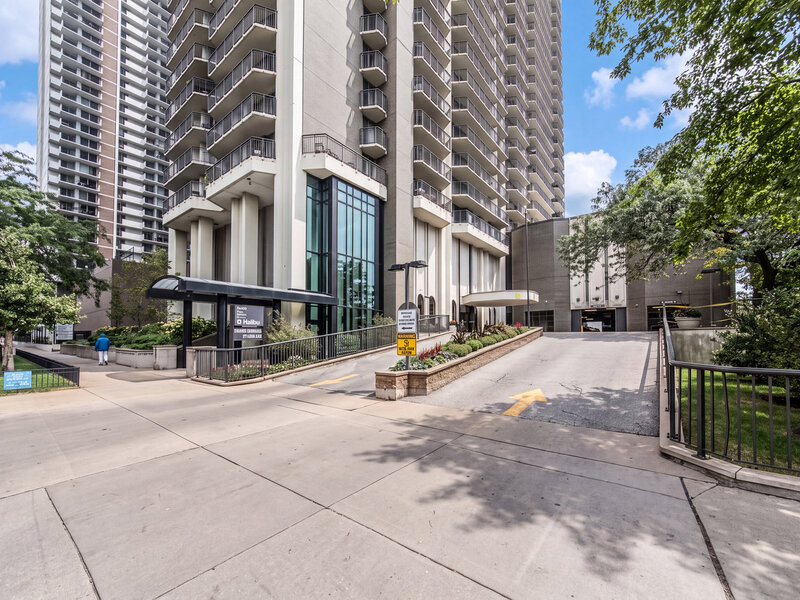 6007 N Sheridan Road Chicago IL 60660