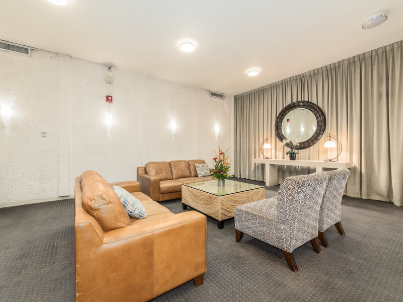 6007 N Sheridan Road Chicago IL 60660