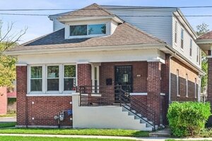 Photo of 7801 S Eberhart Avenue Chicago IL 60619
