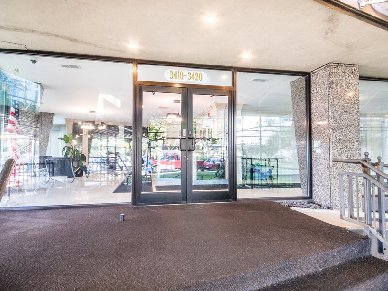 3410 N Lake Shore Drive Chicago IL 60657