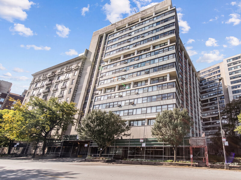 3410 N Lake Shore Drive Chicago IL 60657
