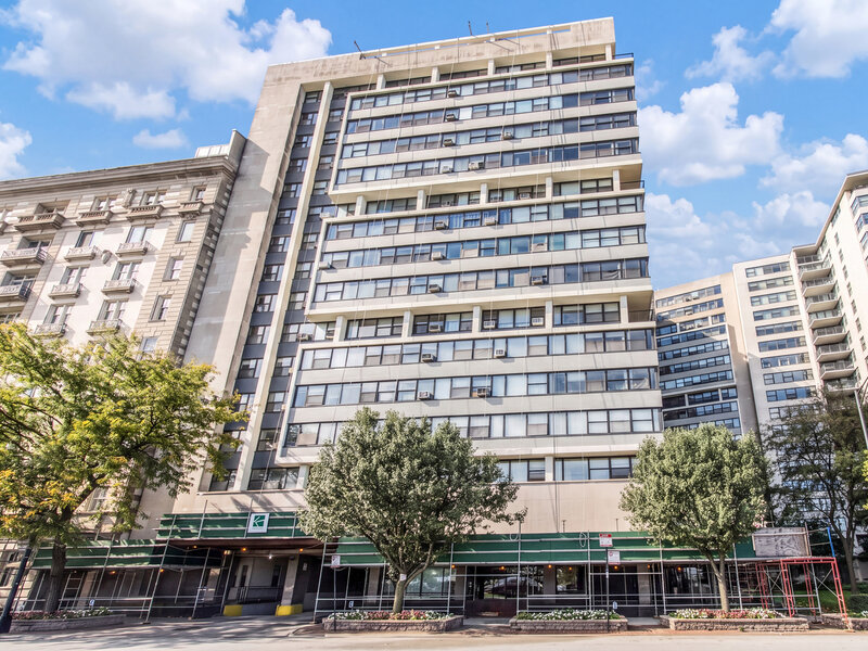 3410 N Lake Shore Drive Chicago IL 60657