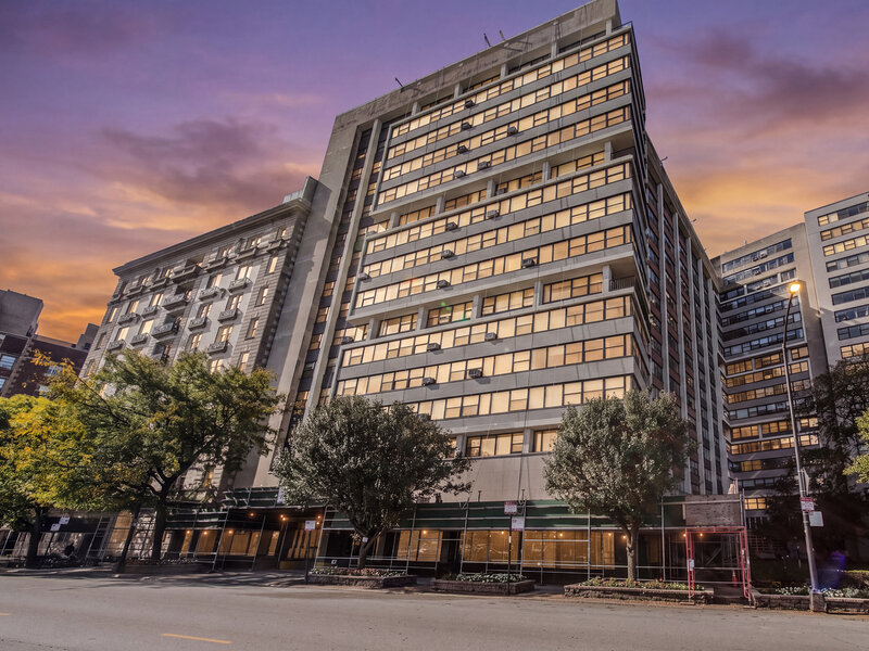 3410 N Lake Shore Drive Chicago IL 60657