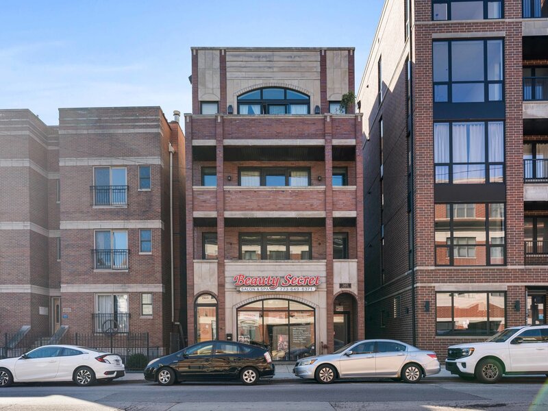 2463 W Foster Avenue Chicago IL 60625