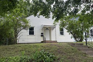 Photo of 3105 9 1/2 Street Rock Island IL 61201