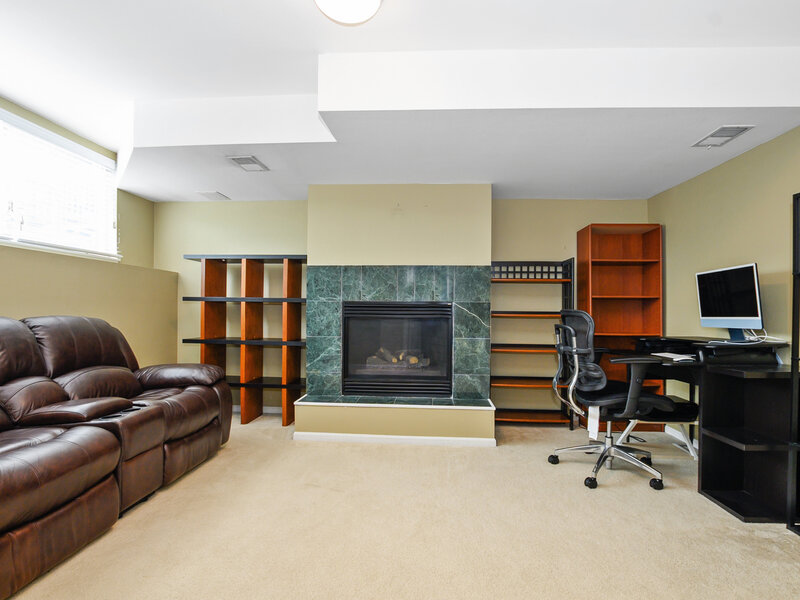 4234 N Kolmar Avenue Chicago IL 60641