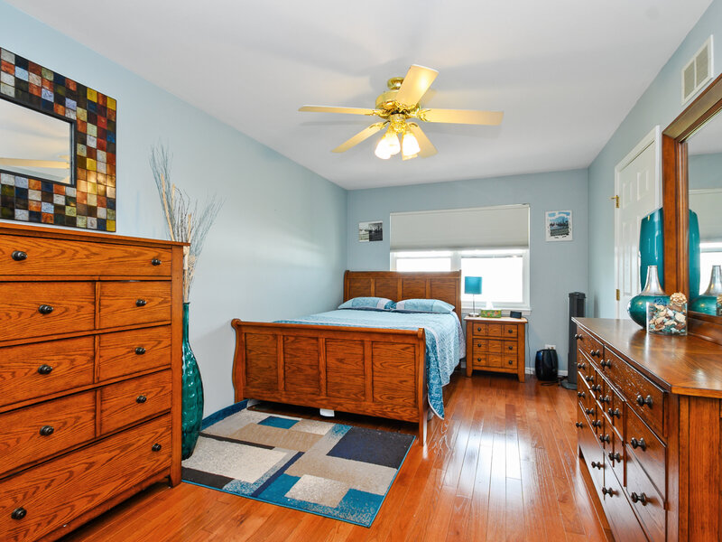 4234 N Kolmar Avenue Chicago IL 60641
