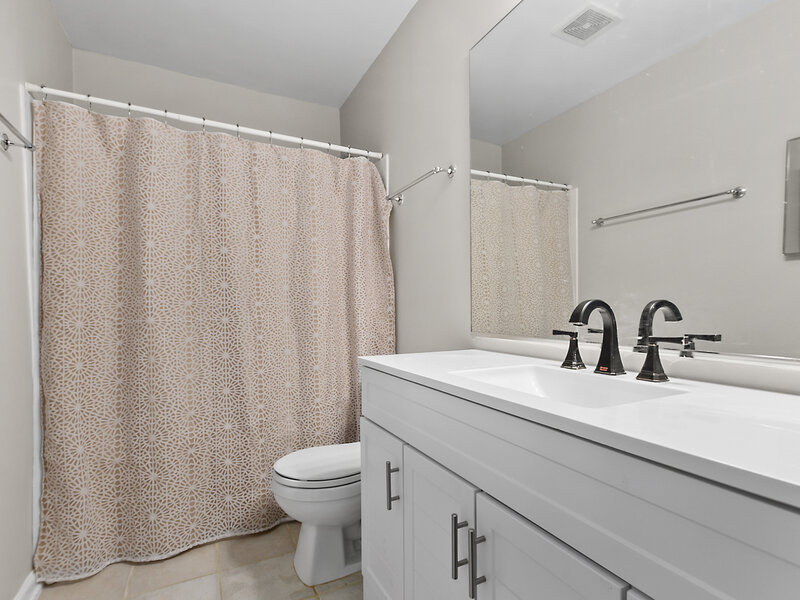4234 N Kolmar Avenue Chicago IL 60641