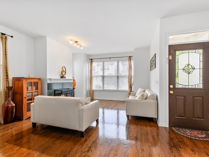 4234 N Kolmar Avenue Chicago IL 60641