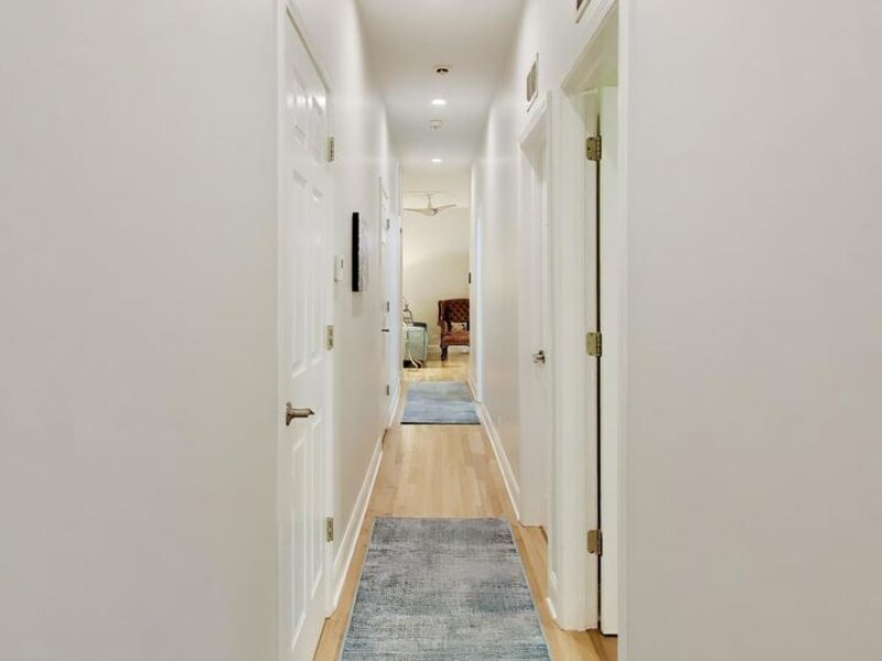 4018 N Mozart Street Chicago IL 60618