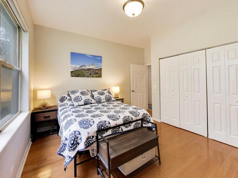 4018 N Mozart Street Chicago IL 60618