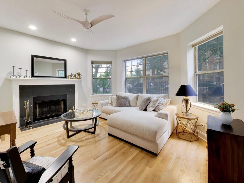 4018 N Mozart Street Chicago IL 60618