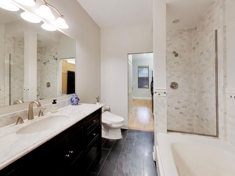 4018 N Mozart Street Chicago IL 60618