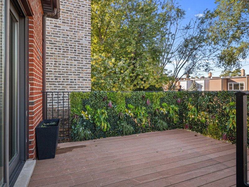 1514 W Victoria Street Chicago IL 60660