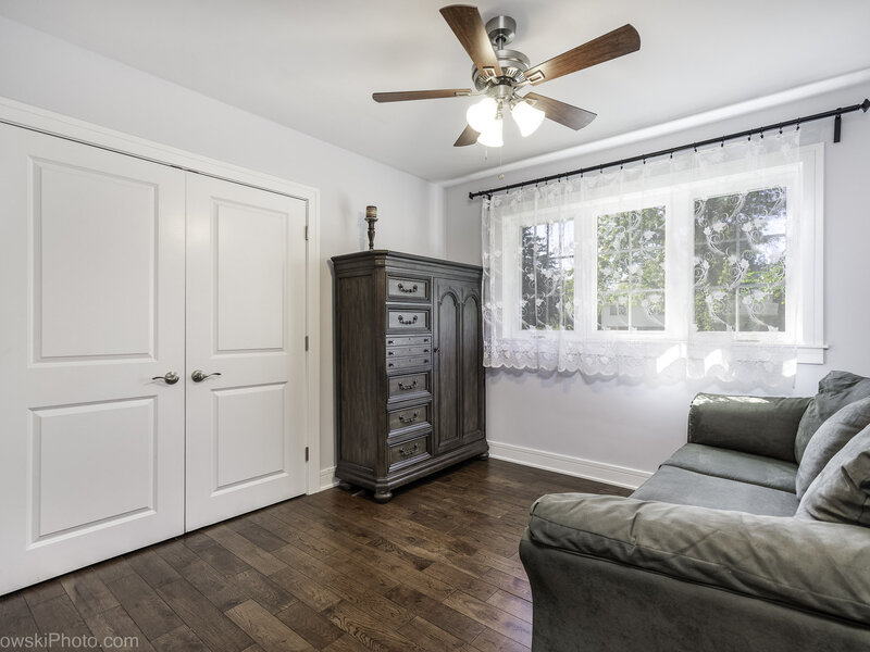 2 Mildred Avenue Glen Ellyn IL 60137