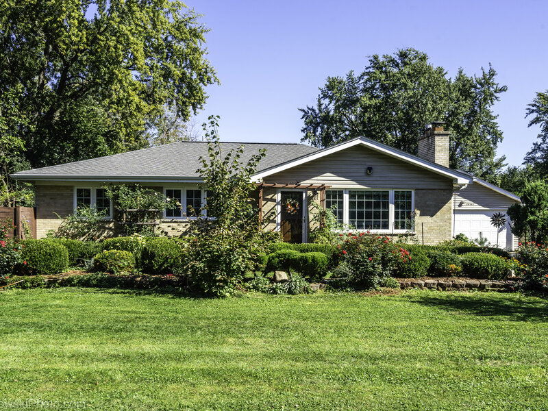 2 Mildred Avenue Glen Ellyn IL 60137